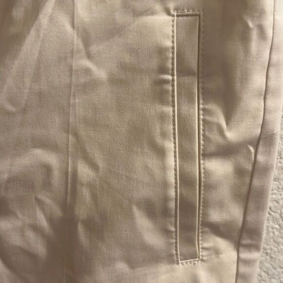 ✨Bogner Lara-1 Bermuda Beige Sz 6 Shorts✨ - Picture 7 of 7